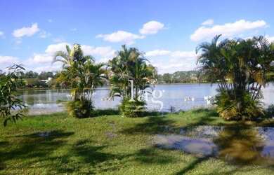 Imagem: O terreno possui 800m² de Área e está localizado em Vivendas