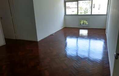 Imagem: O apartamento possui 3 Dormitórios, 2 Banheiros, 1 Vaga na