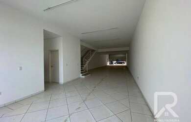 Imagem: O depósito possui 260m² de Área e está localizado em Centro