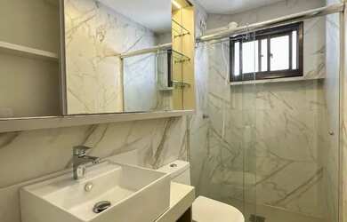 Imagem 12: Apartamento a venda mobiliado e decorado, junto a praças de lazer e a poucos metros do mar