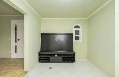 Imagem 2: Vendas Casa Curitiba PR. Churrasqueira, Varanda, Lareirae3 Vagas na garagem