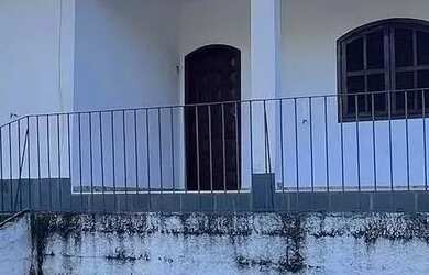 Imagem: A casa possui 3 Dormitórios, 3 Banheiros, 142m² de Área e