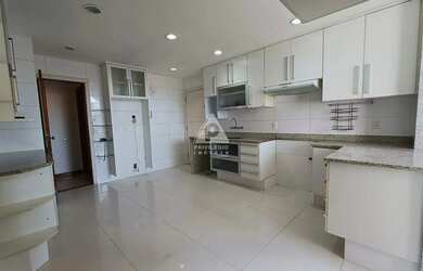 Imagem 8: Apartamento à venda com 225m² e 4 1 suíte quartos em Barra da Tijuca...