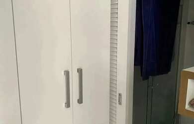 Imagem: O apartamento possui 2 Dormitórios, 1 Banheiro, 2 Vagas na