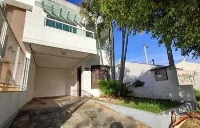 Imagem 2: Casa em Hípica. Churrasqueira, Varanda, 128m² de Áreae2 Vagas na garagem