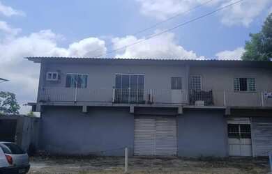 Imagem: O apartamento possui 3 Dormitórios, 1 Banheiro, 1 Vaga na garagem