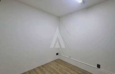 Imagem 13: Sala comercial com 3 salas internas, despensa, 1 lavabo e elevador no...