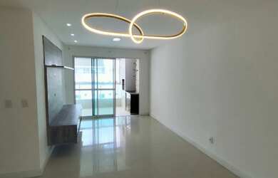 Imagem: O apartamento possui 3 Dormitórios, 3 Banheiros, 2 Vagas na