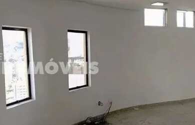 Imagem: O depósito possui 5 Vagas na garagem, 340m² de Área e está