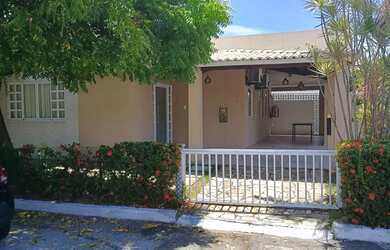 Imagem: A casa em condomínio possui 3 Dormitórios, 3 Banheiros, 2