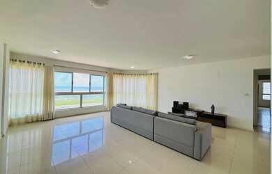 Imagem: O apartamento possui 3 Dormitórios, 3 Banheiros, 3 Vagas na