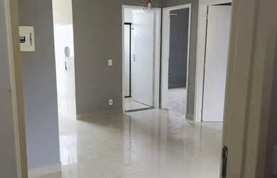 Imagem: A casa possui 2 Dormitórios, 1 Banheiro, 1 Vaga na garagem