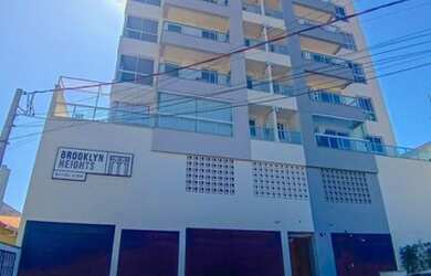 Imagem: O apartamento possui 3 Dormitórios, 1 Banheiro, 2 Vagas na