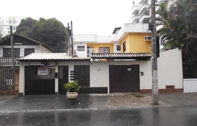 Imagem: A casa em condomínio possui 3 Dormitórios, 4 Banheiros, 2