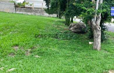 Imagem: O terreno à venda possui 1055m² de Área e está localizado