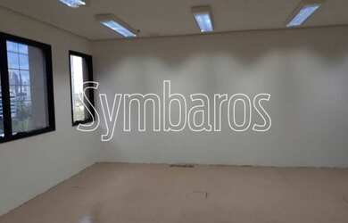 Imagem: O depósito possui 2 Vagas na garagem, 74m² de Área e está