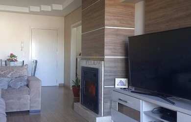 Imagem: O apartamento possui 2 Dormitórios, 1 Banheiro, 2 Vagas na