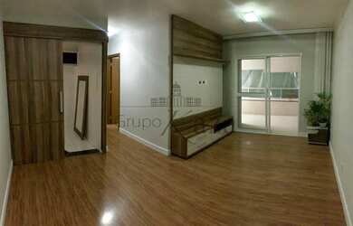 Imagem: O apartamento possui 3 Dormitórios, 2 Banheiros, 2 Vagas na