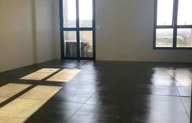 Imagem: O depósito possui 1 Vaga na garagem e está localizado em