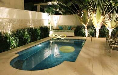 Imagem: A casa em condomínio possui 5 Dormitórios, 5 Banheiros, 3