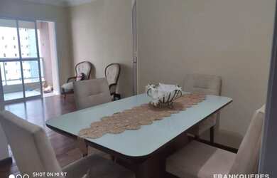 Imagem: O apartamento possui 4 Dormitórios, 2 Banheiros, 2 Vagas na