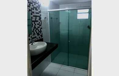 Imagem: A casa possui 3 Dormitórios, 2 Banheiros, 2 Vagas na garagem