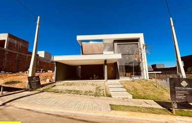 Imagem: A casa em condomínio possui 3 Dormitórios, 5 Banheiros, 2