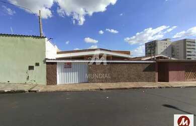 Imagem: O depósito possui 3 Vagas na garagem e 345m² de Área e está