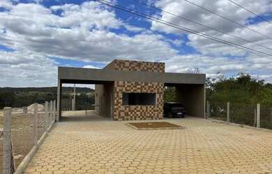 Imagem: O terreno e está localizado em Centro, Corumbá de Goiás à