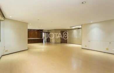 Imagem 14: MUITO ESPAÇO EM FRENTE AO GRACIOSA COUNTRY CLUB Apartamento em frente...