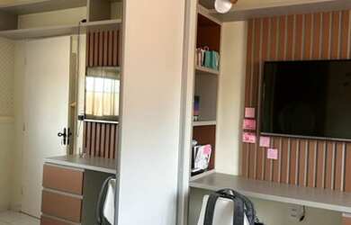 Imagem: A casa possui 2 Dormitórios, 3 Banheiros, 2 Vagas na garagem