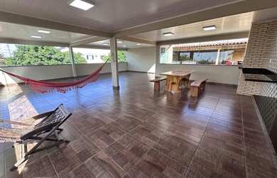 Imagem: A casa possui 2 Dormitórios, 2 Banheiros, 4 Vagas na garagem