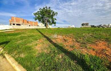 Imagem: O terreno possui 294m² de Área e está localizado em Jardins
