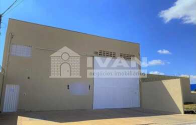 Imagem: O depósito possui 800m² de Área, Imóvel novo e está localizado