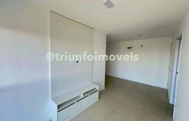 Imagem: O apartamento possui 3 Dormitórios, 1 Banheiro, 2 Vagas na