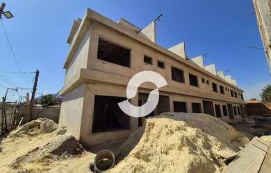 Imagem: A casa possui 2 Dormitórios, 2 Banheiros, 1 Vaga na garagem