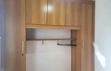 Imagem: O apartamento possui 1 Dormitório, 1 Banheiro, 1 Vaga na garagem