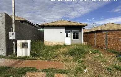 Imagem: A casa possui 2 Dormitórios, 1 Banheiro, 160m² de Área e