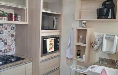 Imagem 12: Village de 3/4, sendo 2 suítes, varanda, piscina, condomínio fechado