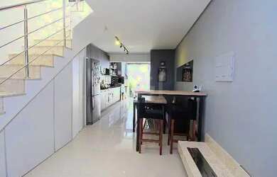 Imagem 9: Casa em Porto Alegre, no bairro Hípica, com 2 dormitório s , à venda