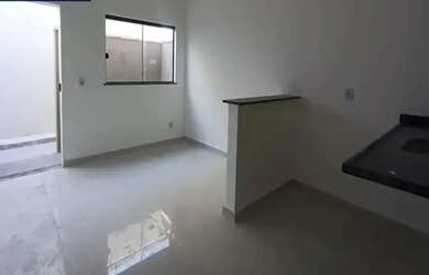 Imagem: A casa possui 1 Dormitório, 1 Banheiro, 29m² de Área e está