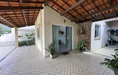 Imagem: A casa em condomínio possui 4 Dormitórios, 4 Banheiros, 3