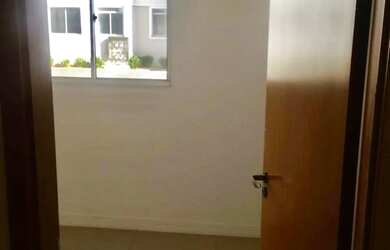 Imagem: O apartamento possui 2 Dormitórios, 1 Banheiro, 2 Vagas na