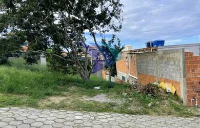 Imagem: O terreno possui 300m² de Área e está localizado em Ogiva