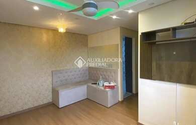 Imagem: O apartamento possui 2 Dormitórios, 1 Banheiro, 1 Vaga na garagem