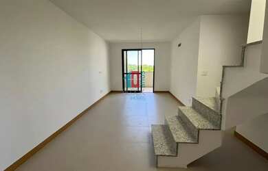 Imagem: O apartamento possui 3 Dormitórios, 1 Banheiro, 2 Vagas na