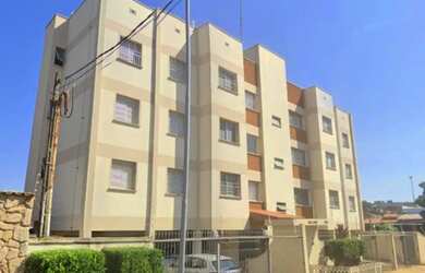 Imagem: O apartamento possui 2 Dormitórios, 1 Banheiro, 2 Vagas na