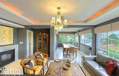 Imagem: O apartamento possui 3 Dormitórios, 4 Banheiros, 5 Vagas na