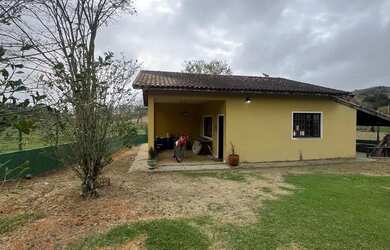 Imagem: A chácara possui 55.000m² de Área e está localizado em