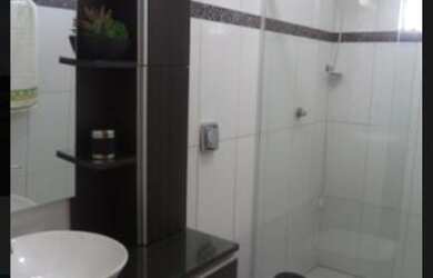 Imagem: A casa possui 2 Dormitórios, 1 Banheiro, 1 Vaga na garagem